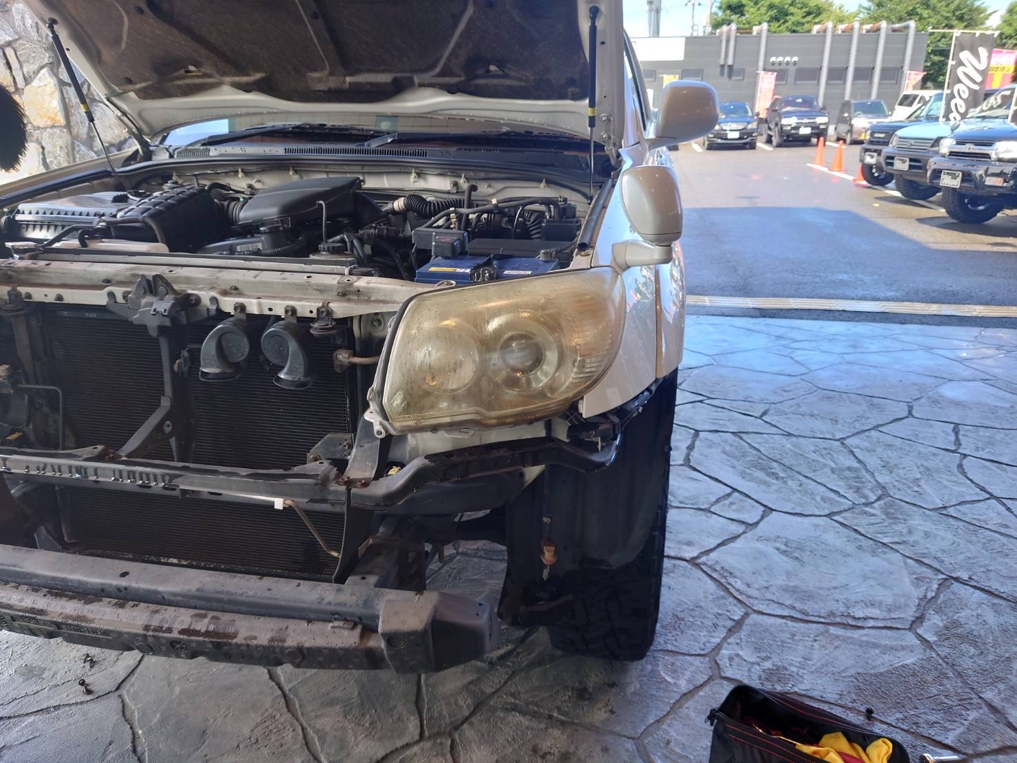 ハイラックスサーフの専門店でカスタムを行うなら | CarShopWeed